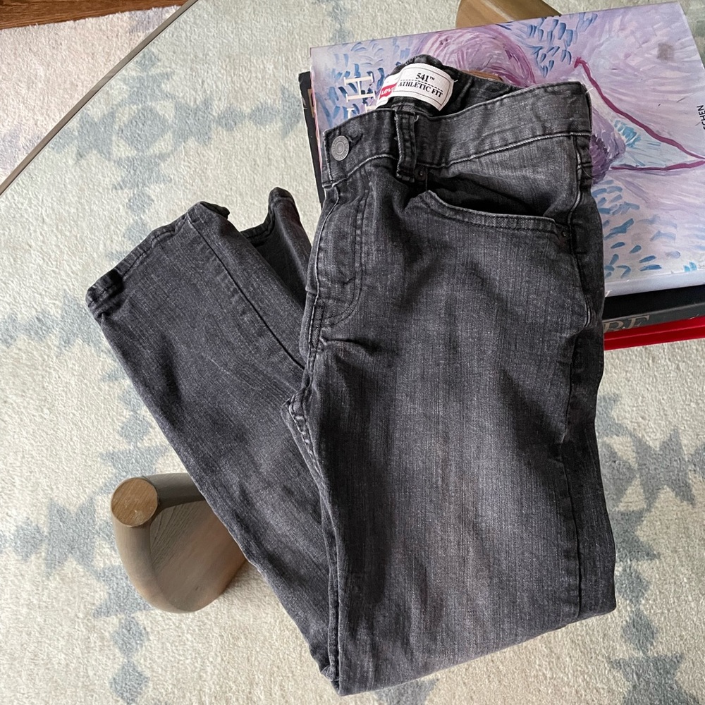 Boys Levi’s athletic fit sz 12R